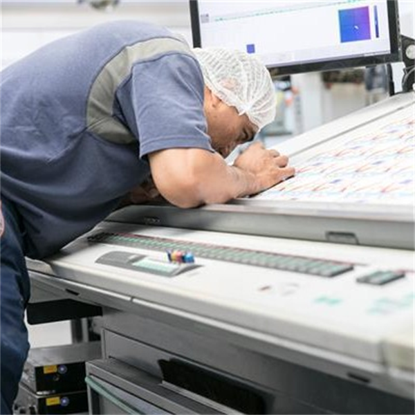 Unser Team freut sich darauf, die beste Verpackung für Sie herzustellen.